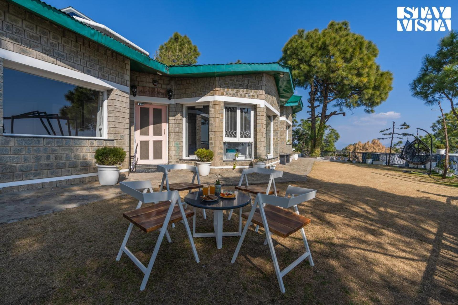 Stayvista At Serene With Outdoor Bonfire Barog Exterior photo